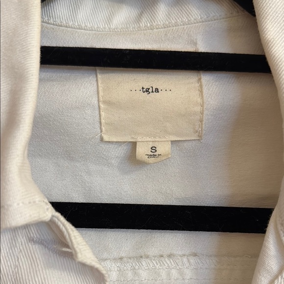 Women's Cropped White Denim Jacket - Picture 2 of 5